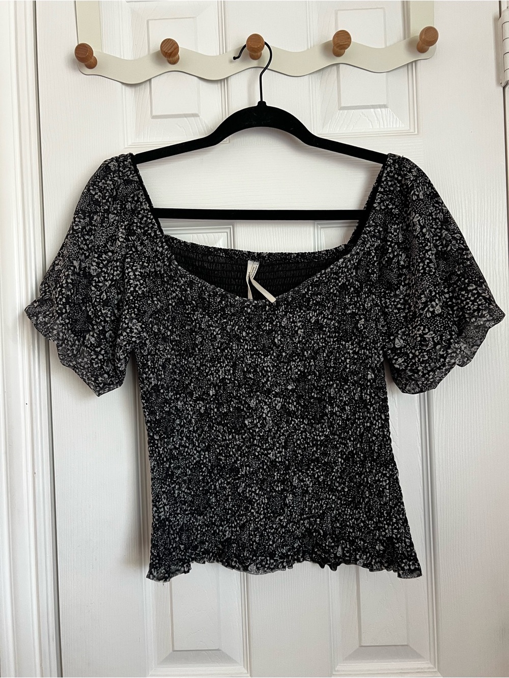 Smocked Black & White Floral Square-Neck Puff Sleeve Top